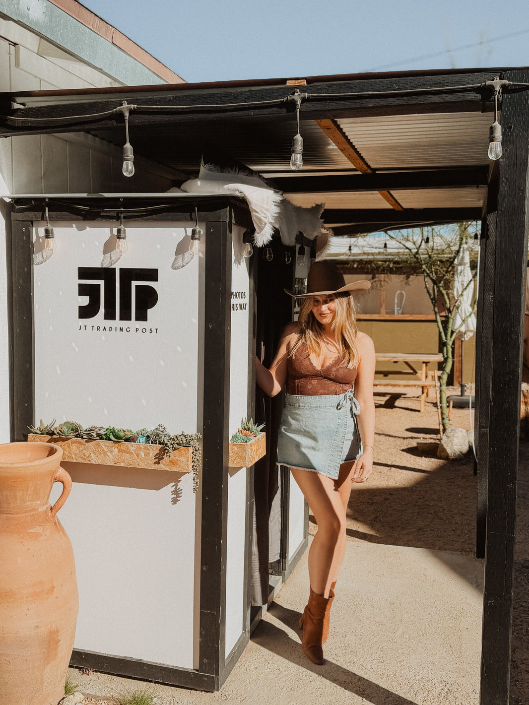 Free People Light Blue Wash / 2 Emmy Denim Skort