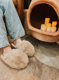 Free People Taupe / 6 Snowball Slipper